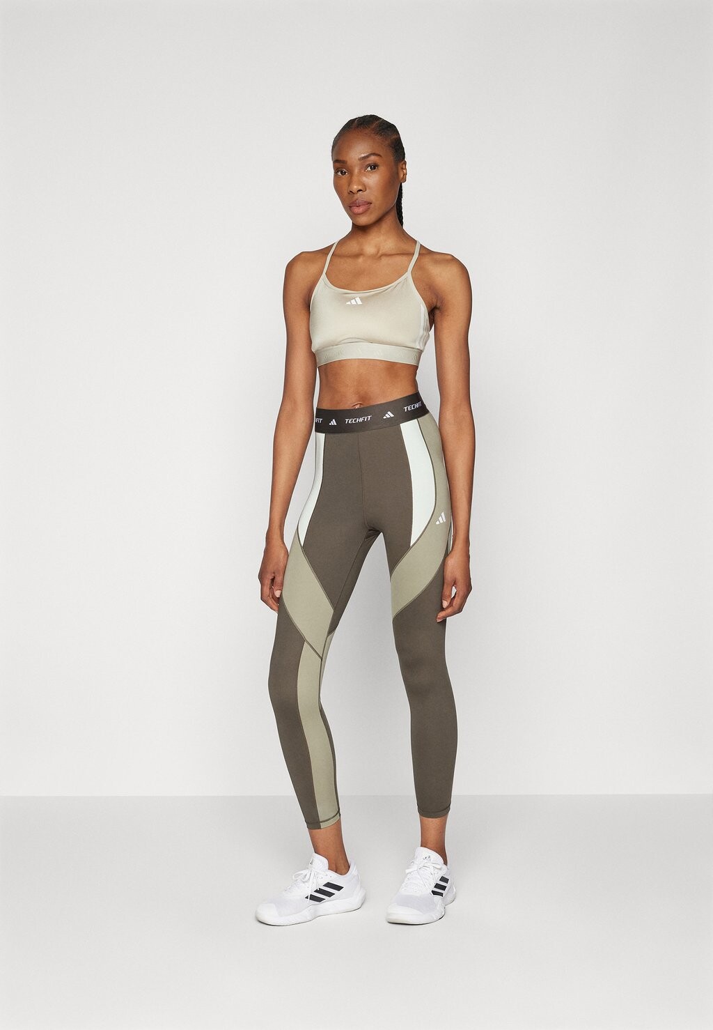 

Тайтсы TECHFIT 7/8 adidas, оливковый