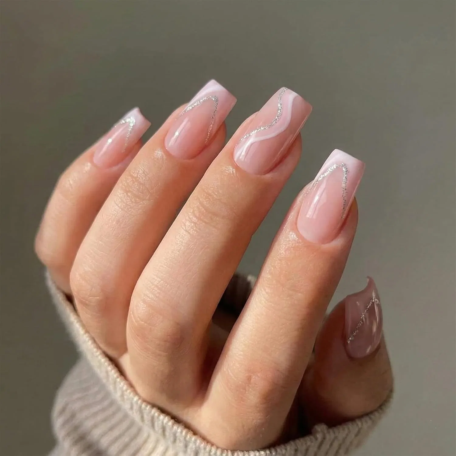 Накладные ногти с розовым вихревым дизайном и блестками, 24 шт. Generisch, Pink Glitter Waves