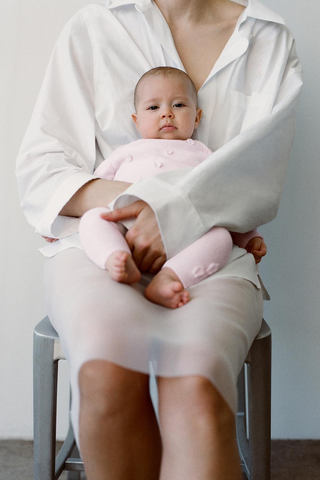 

Вязаный свитер в цветочек ZARA, цвет Pale pink