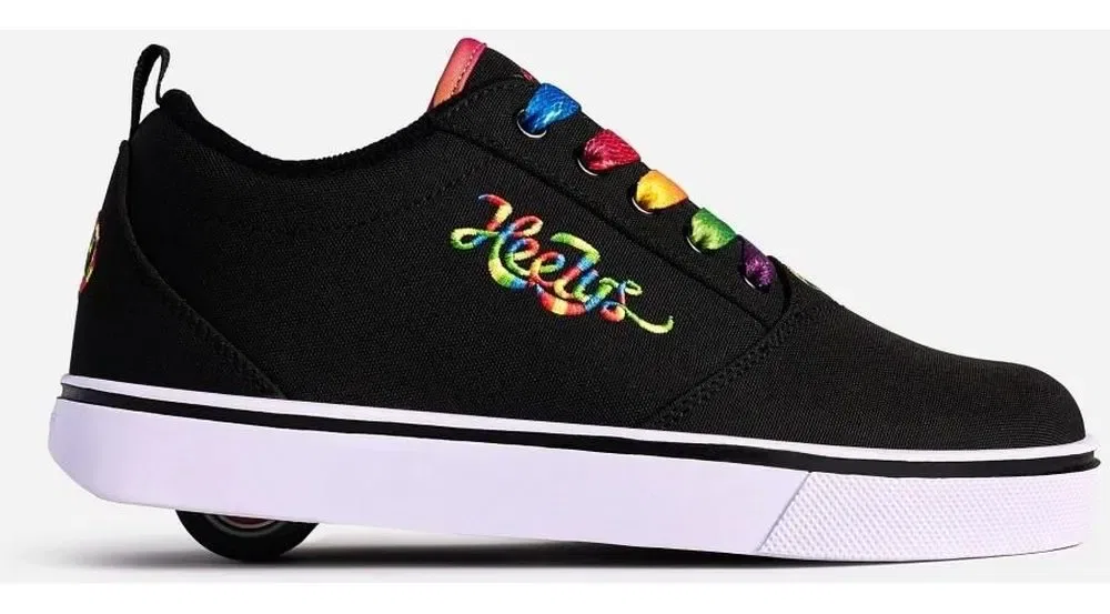 Сникерсы низкие с колесиками Heelys, черный