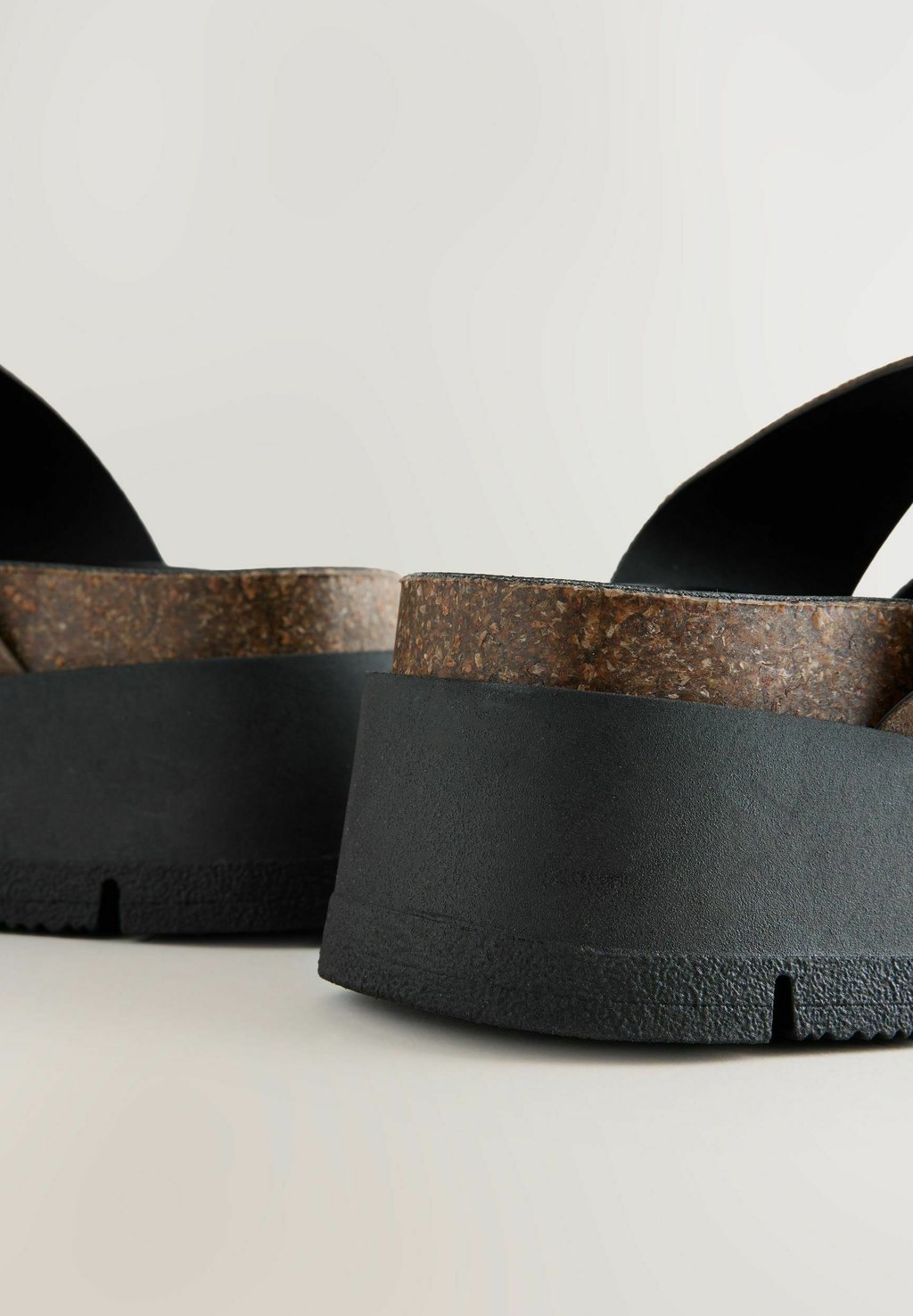 Мюли на каблуке REGULAR FIT - FOREVER COMFORT BUCKLE DETAIL Next, цвет Mottled Beige — фото 4