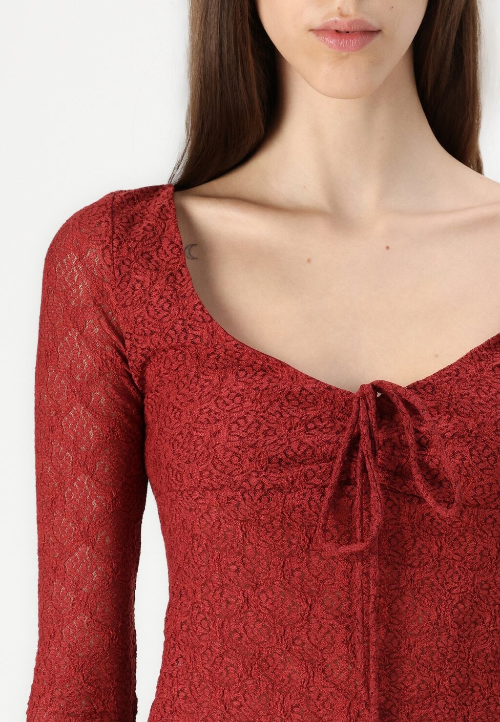 

Топ с длинными рукавами QUINN FRONT TIE BDG Urban Outfitters, бордовый