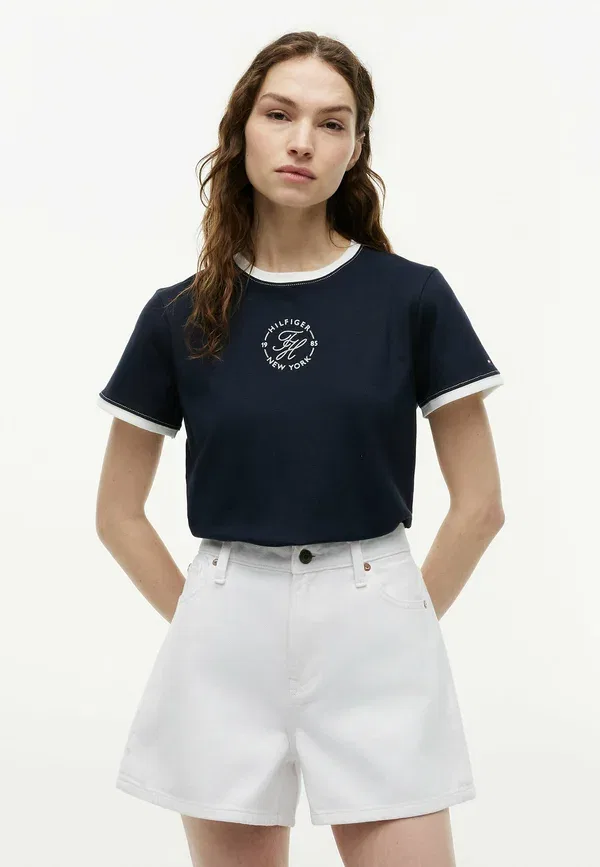 Футболка с принтом и вышивкой логотипа Tommy Hilfiger, темно-синяя