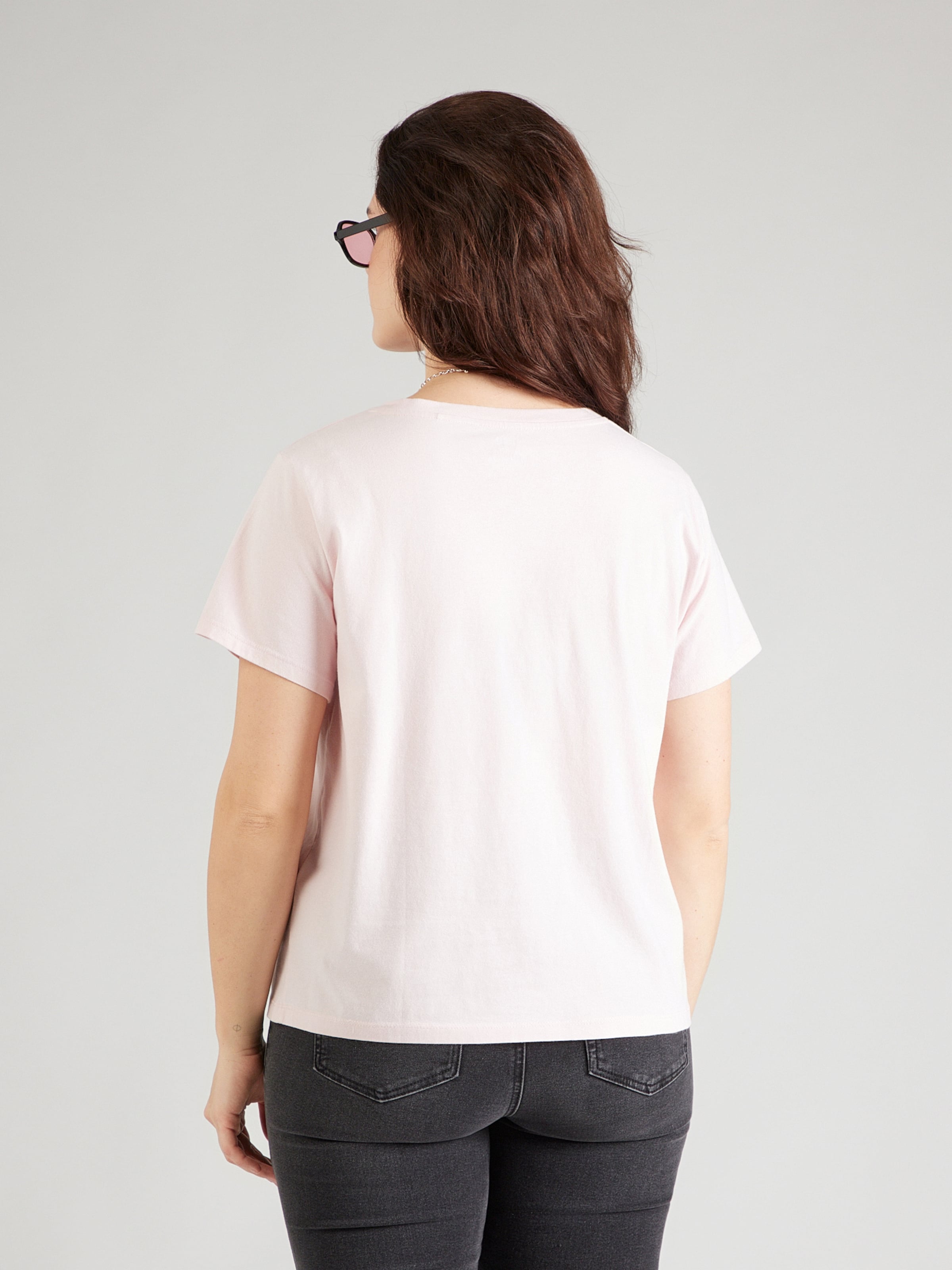 Levi's Plus Футболка 'The Perfect' в цвете Rose — фото 3