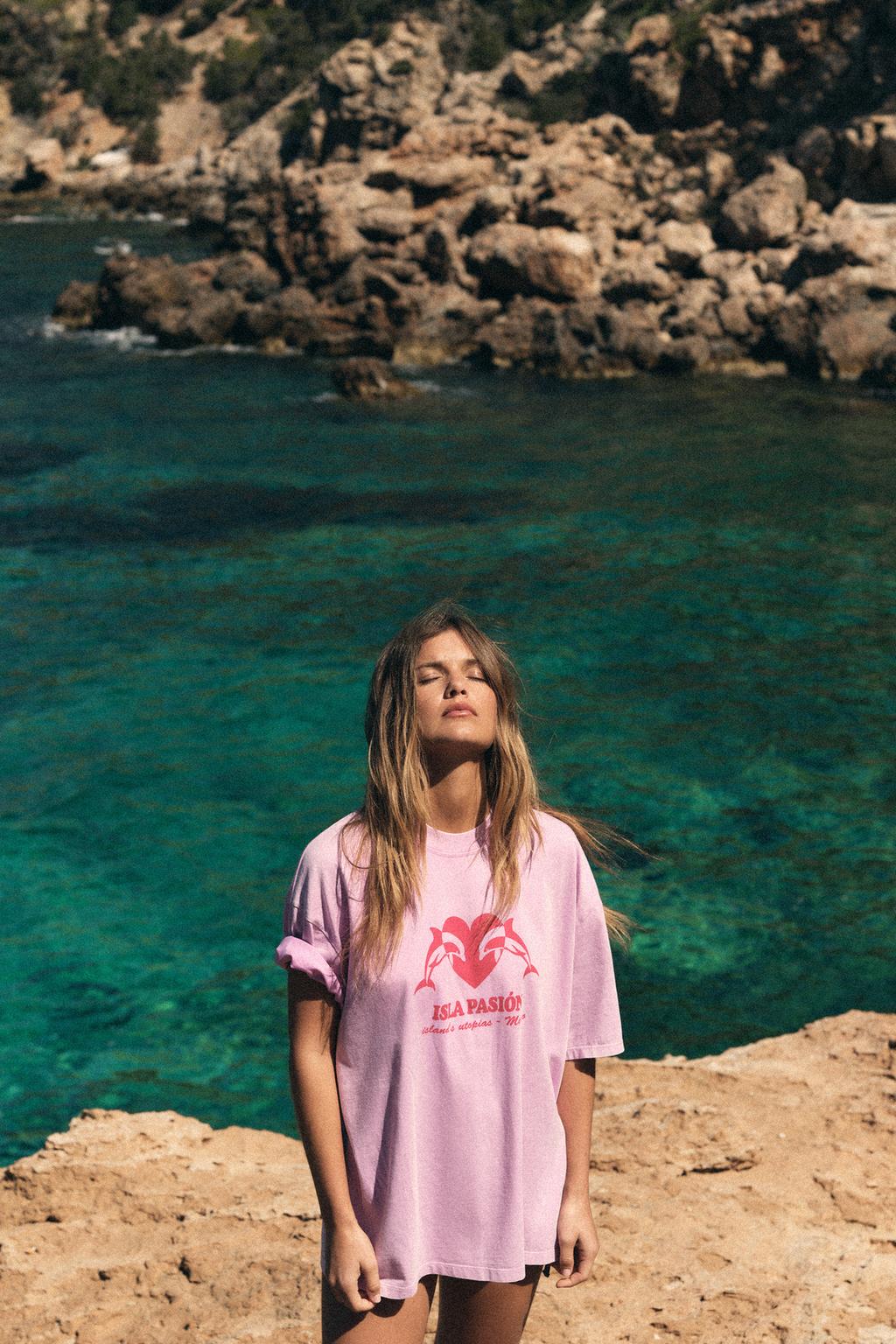 

Футболка с эффектом выцветания и принтом ZARA, розовый