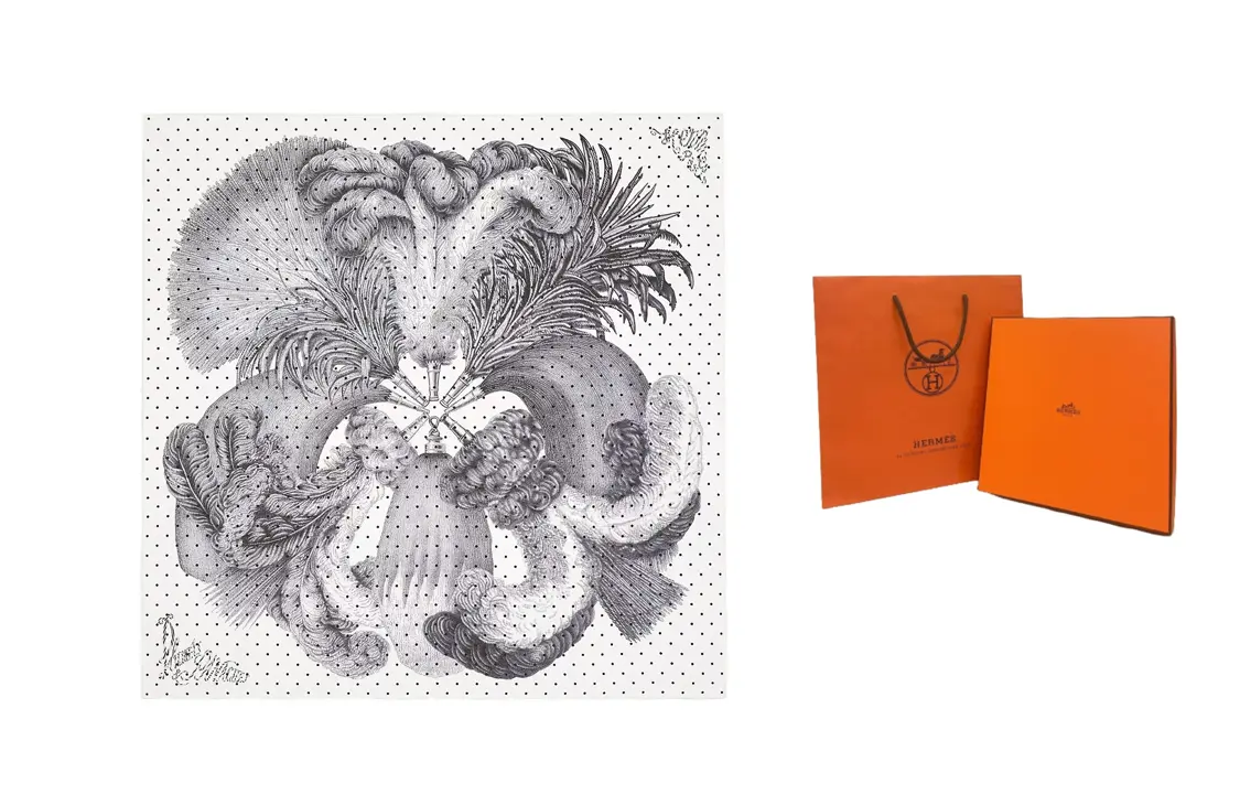 

HERMES Шарф Plumets Et Panaches 90, White/Black/Gray-Shopping Bag
