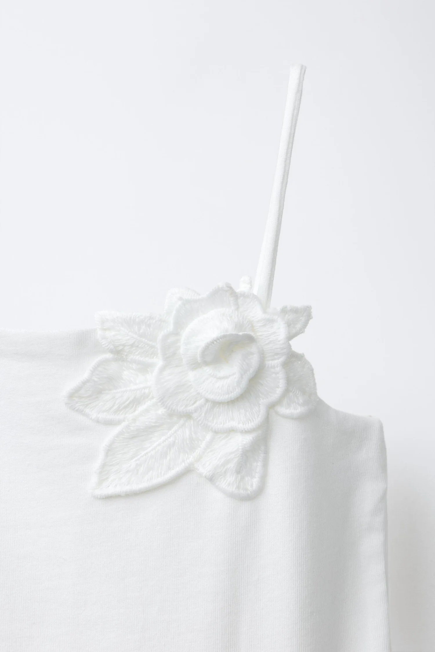 Топ ruffle and flower top Zara, белый — фото 3
