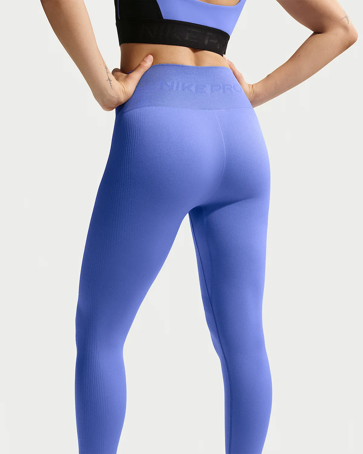 Женские леггинсы Nike Pro Seamless с высокой посадкой 7/8, Sapphire — фото 3
