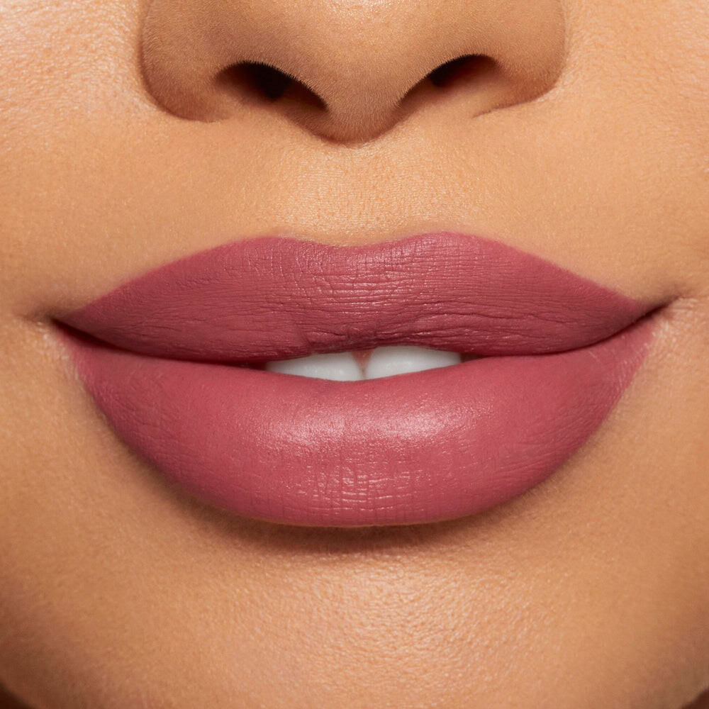 

Набор для губ Kylie Cosmetics Velvet Lip Kit, cool mid-tone berry/Posie K