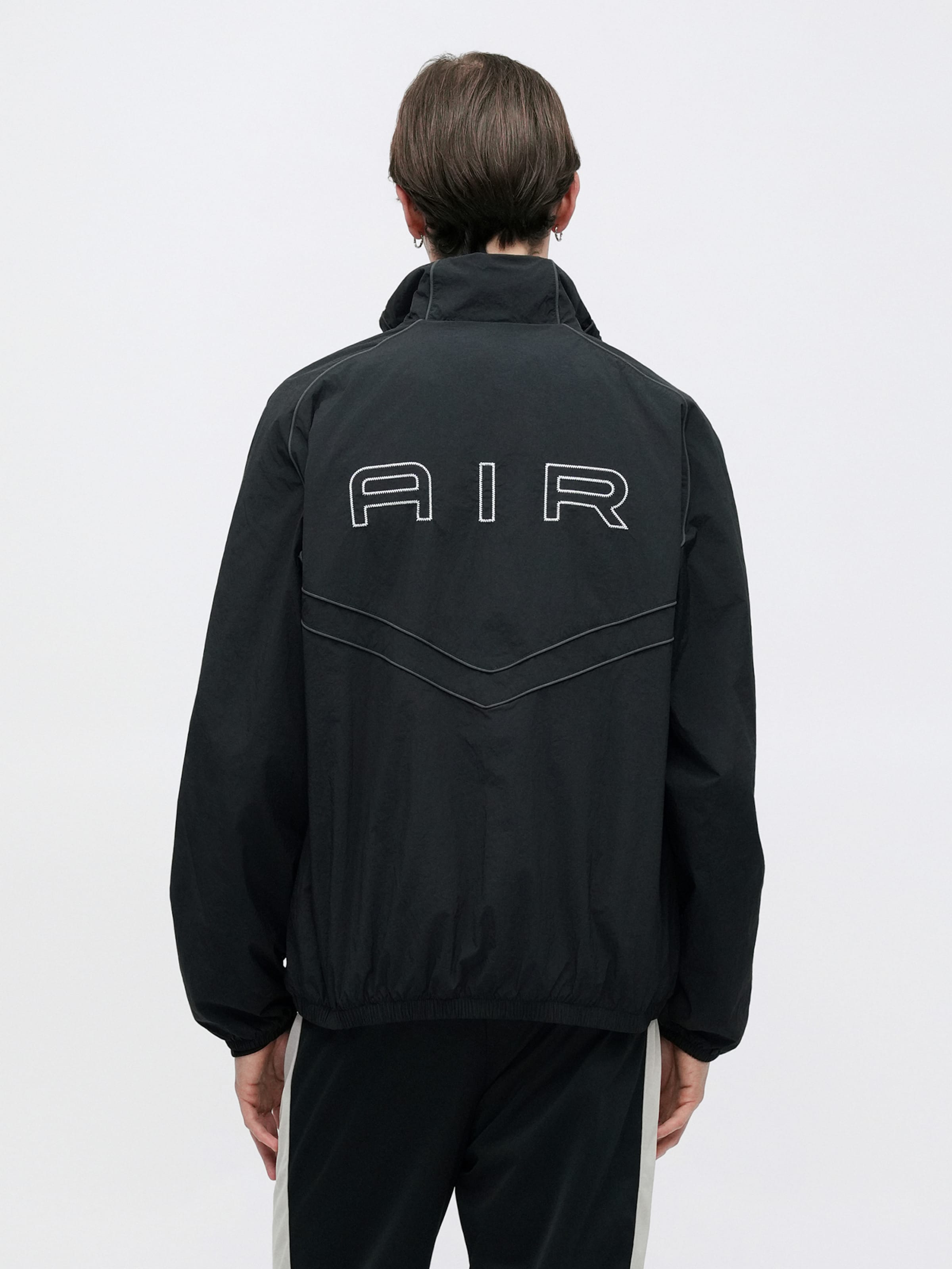 Nike Sportswear Куртка межсезонная 'AIR' в черном цвете — фото 2