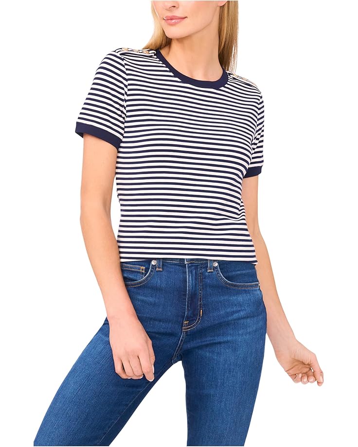 

Футболка CeCe Striped Baby Tee With Crest Button Detail, цвет Classic Navy