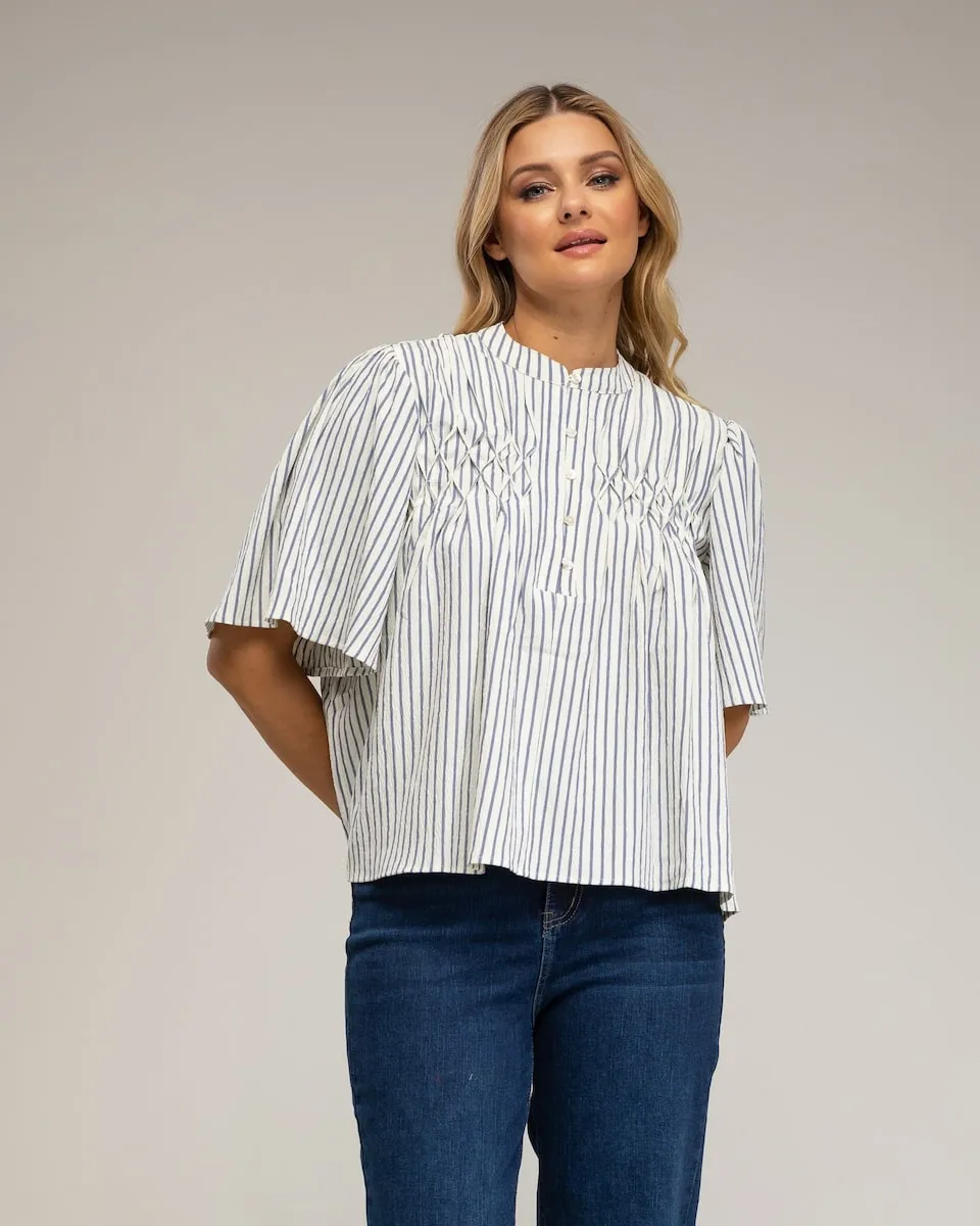 

Женская блузка в полоску с тканью в технике «соты» Tantra, белый/синий