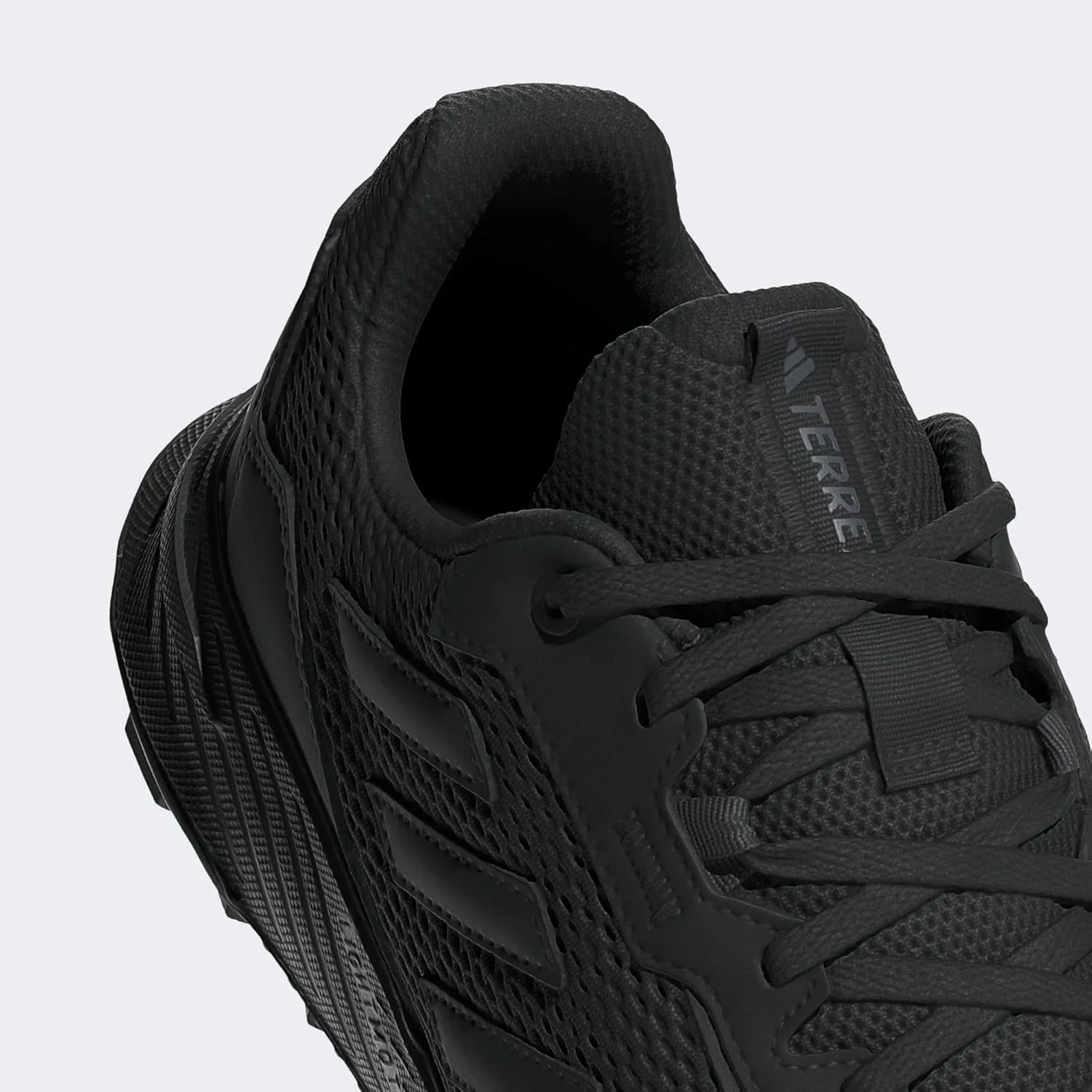 Мужские кроссовки Adidas Tracefinder для трейлраннинга, черный — фото 2
