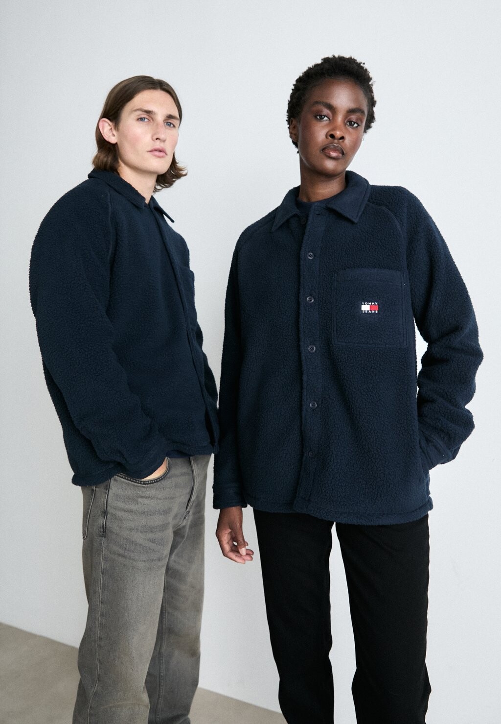 

Флисовая куртка BADGE UNISEX Tommy Hilfiger, темно-синий