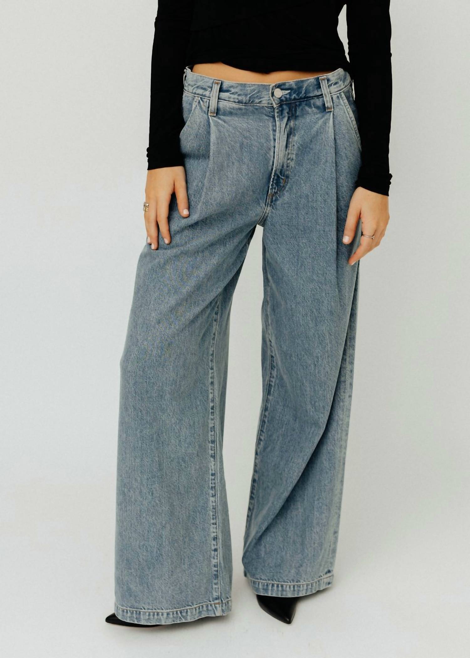 

Джинсы Ellis Trouser In Baffle AGOLDE