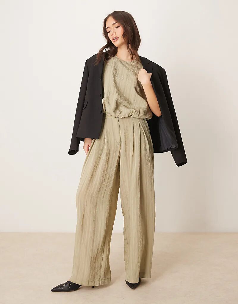 

Широкие брюки ASOS DESIGN в зеленую тональную полоску