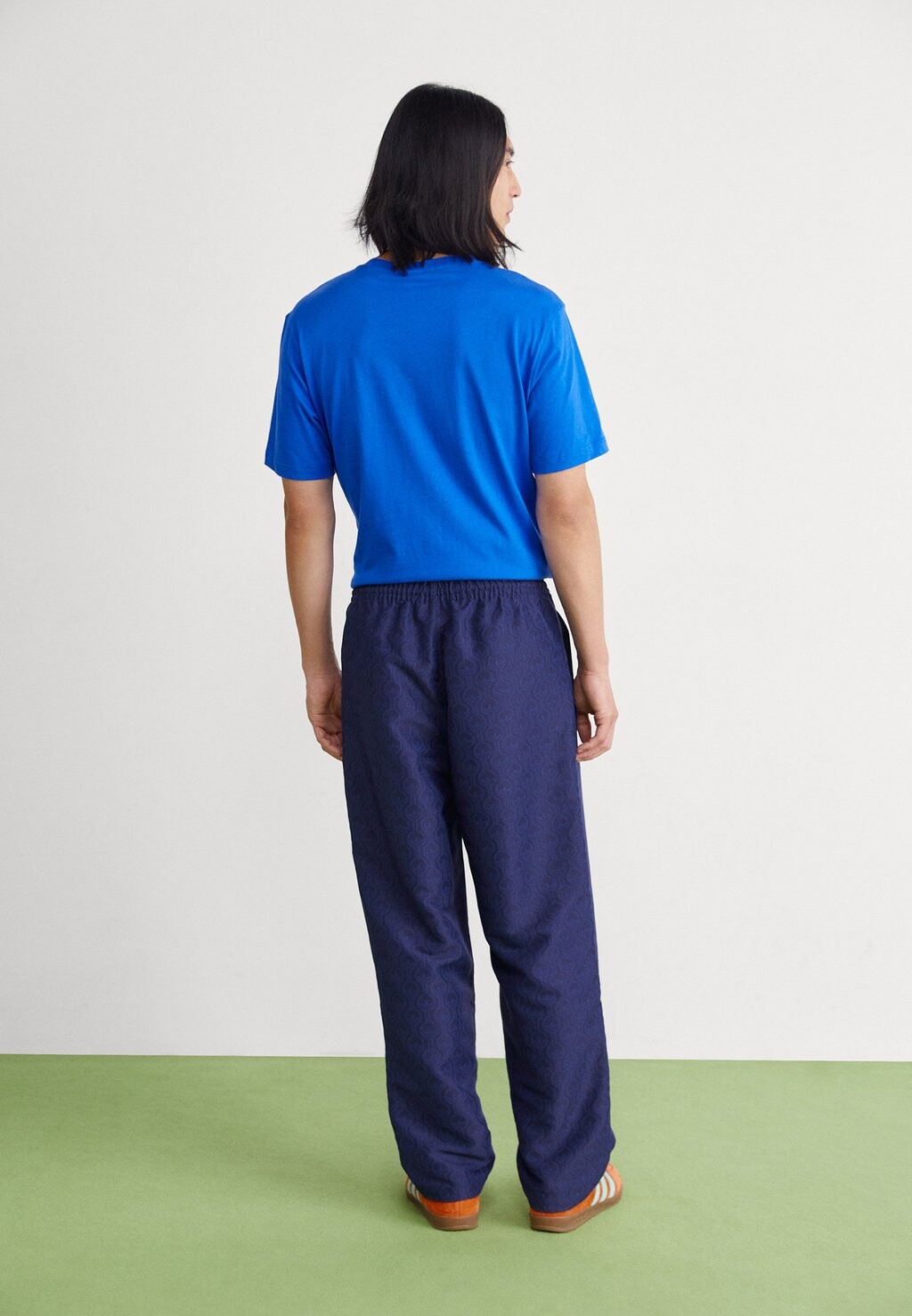 

Спортивные брюки CLUB TRACKPANTS adidas Originals, темно-синий