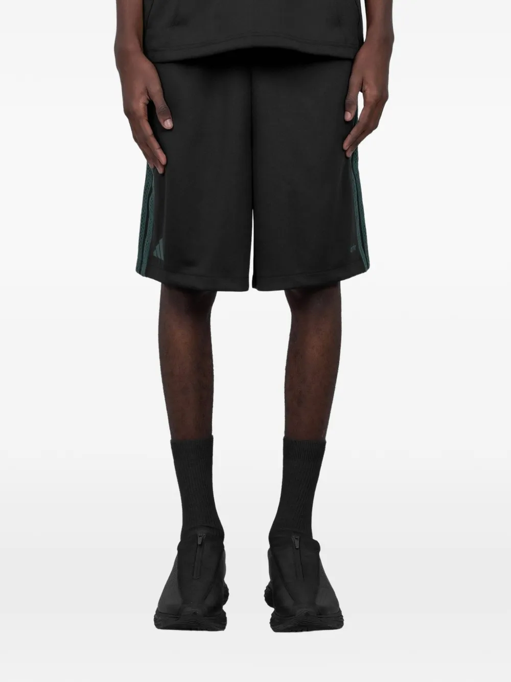 

Шорты с тремя полосками X Arte Antwerp Adidas, черный