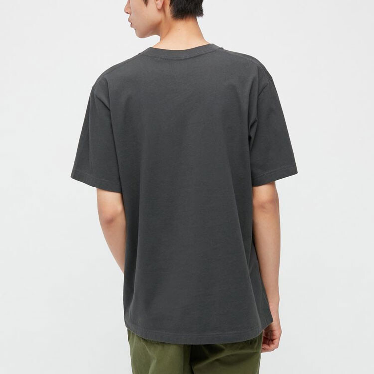 Футболка Disney X Disney Co-brand унисекс темно-серая Uniqlo, темно-серый — фото 4