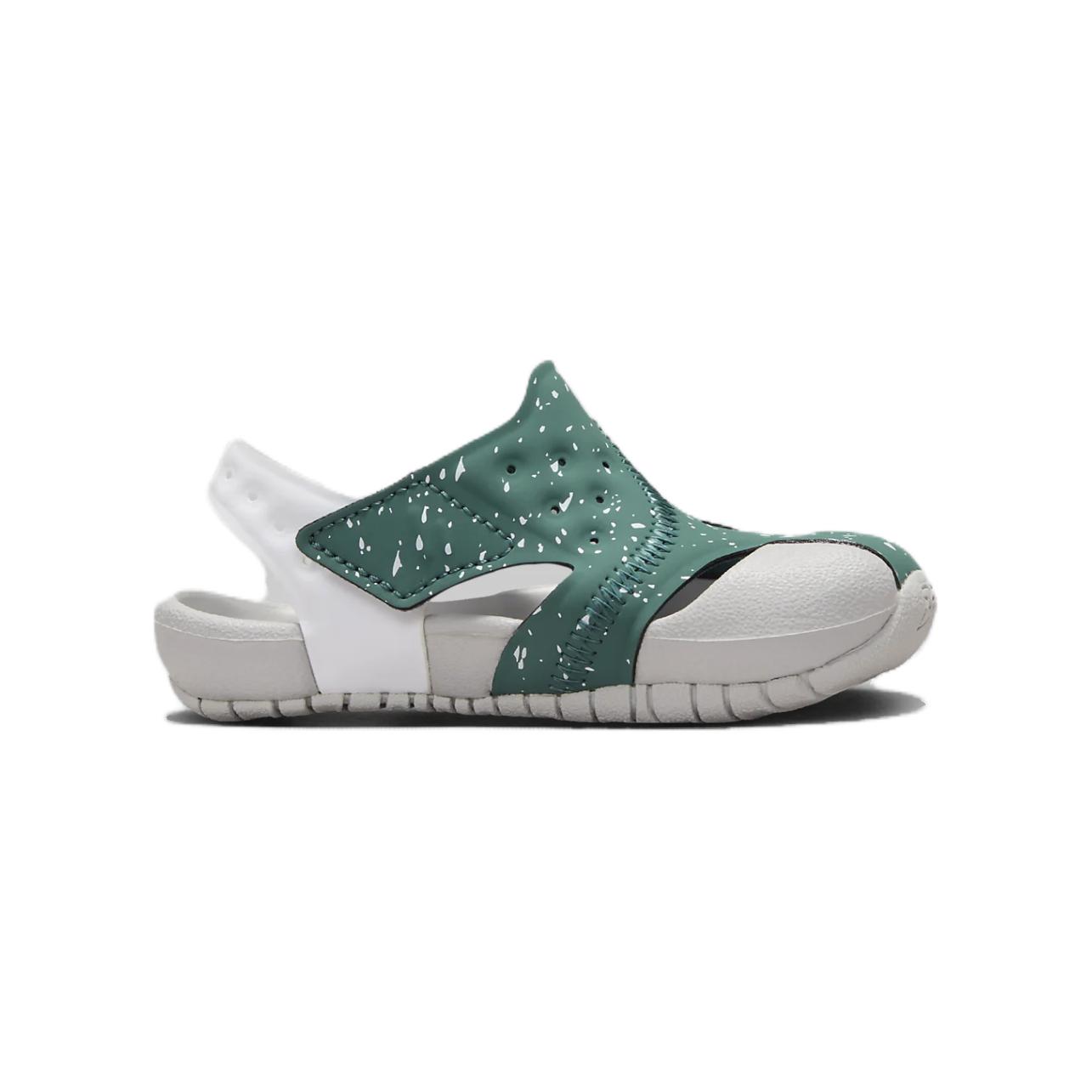 Футболка Flare Low Top для малышей Зеленый Белый Младенцы и малыши Jordan, Окисленный Зеленый/Нейтральный Серый/Белый — фото 2