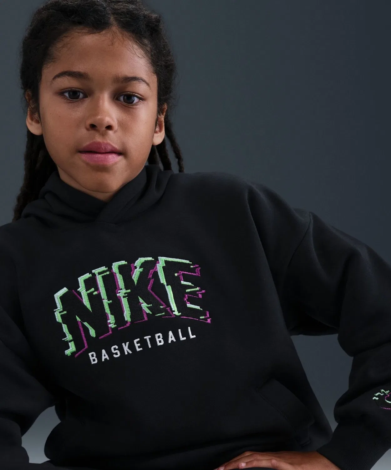 Толстовка Nike YTH COB флисовая с длинным рукавом, чёрная — фото 3