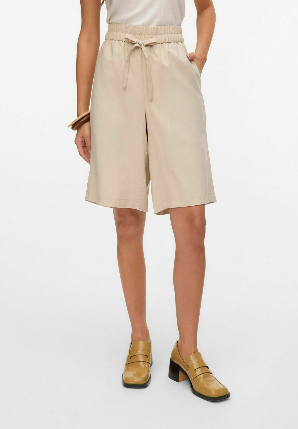 

Шорты VMCARMEN Vero Moda, бежевый