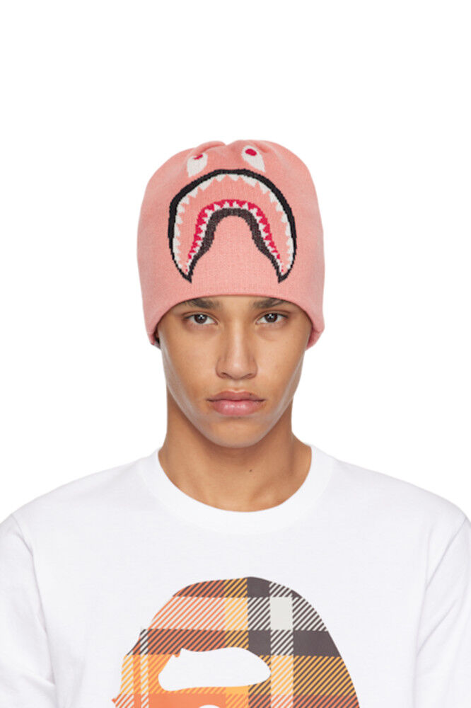 

Шапка-бини с розовой акулой 2nd BAPE