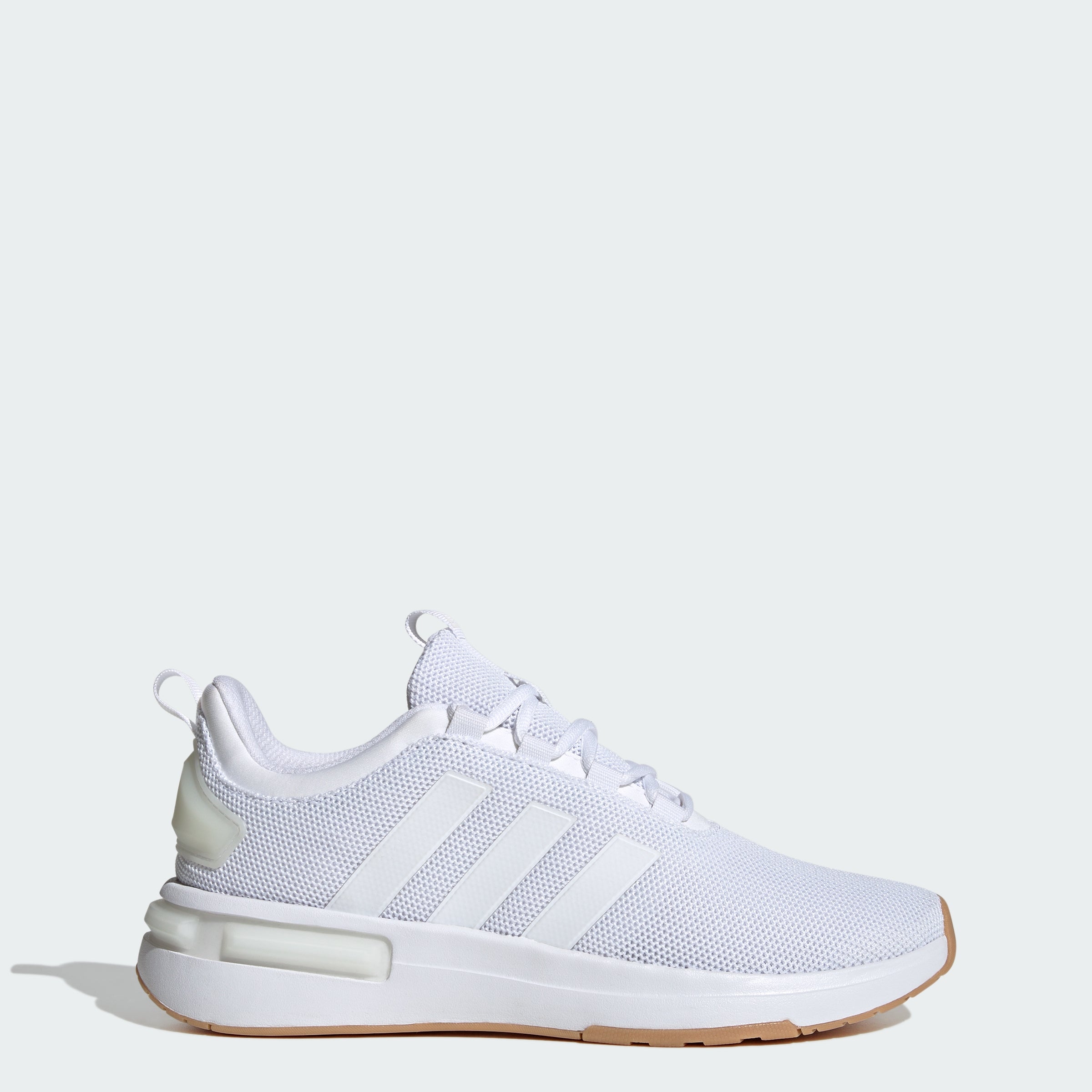 

Мужские кроссовки adidas Racer TR23, цвет cloud white / cloud white / gum