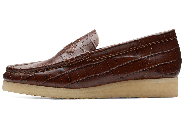 

Лоферы женские Originals Low-top коричневые Clarks