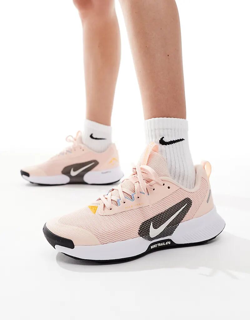 Кроссовки Juniper Trail 3 розового и белого цвета Nike Running — фото 4