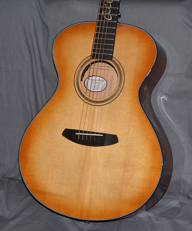 

Акустическая гитара Breedlove Jeff Bridges Signature Concert Copper E 2022 High Gloss Copperburst