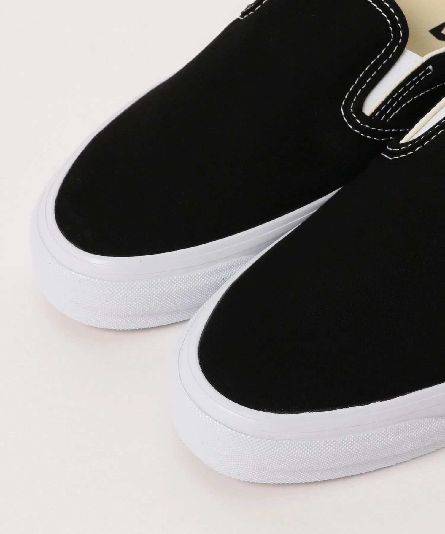 Мужские слипоны VANS SLIP-ON REISSUE 98 LX BLACK / WHITE — фото 2