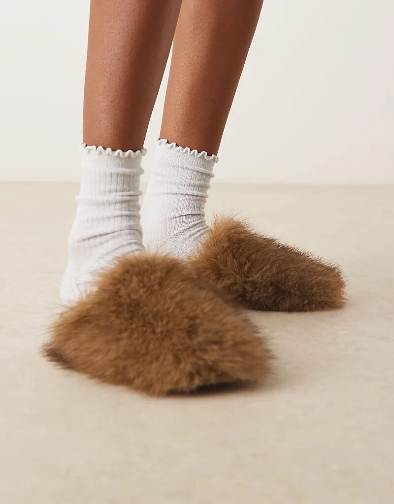 Мюли ASOS DESIGN Mimic на плоской подошве из светло-коричневого меха