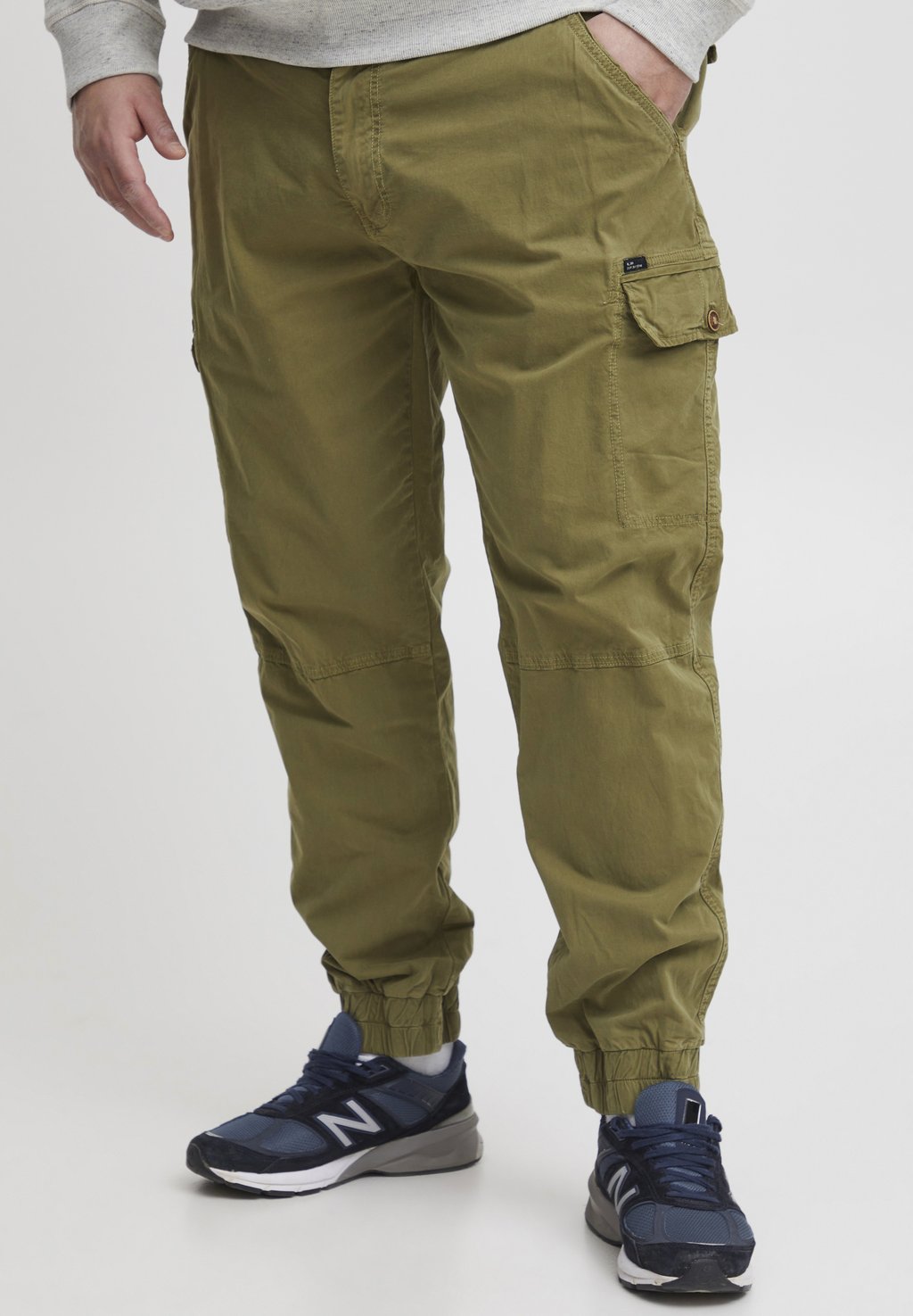 

Брюки карго BHNAN PANTS Blend, цвет martini olive