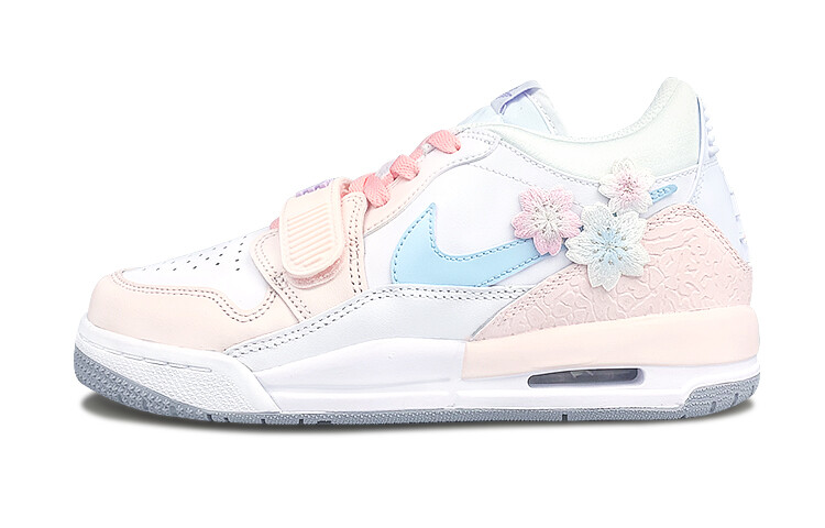 

Женские баскетбольные кроссовки Jordan Legacy 312 Vintage, White