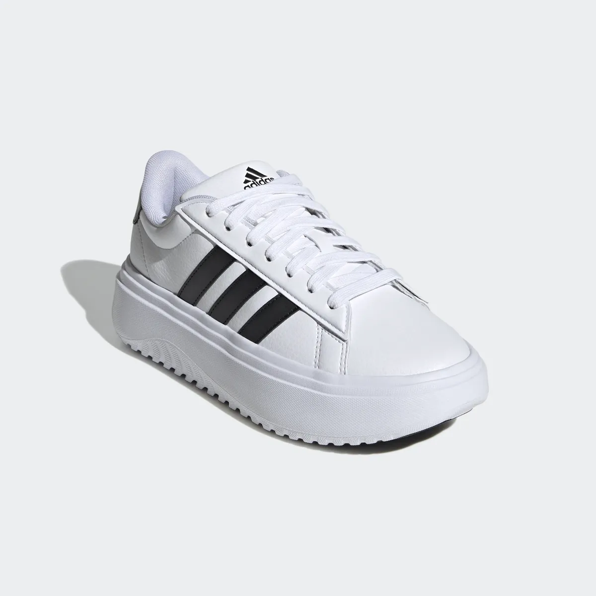 

Спортивные кроссовки adidas "GRAND COURT PLATFORM" Adidas Sportswear, белый