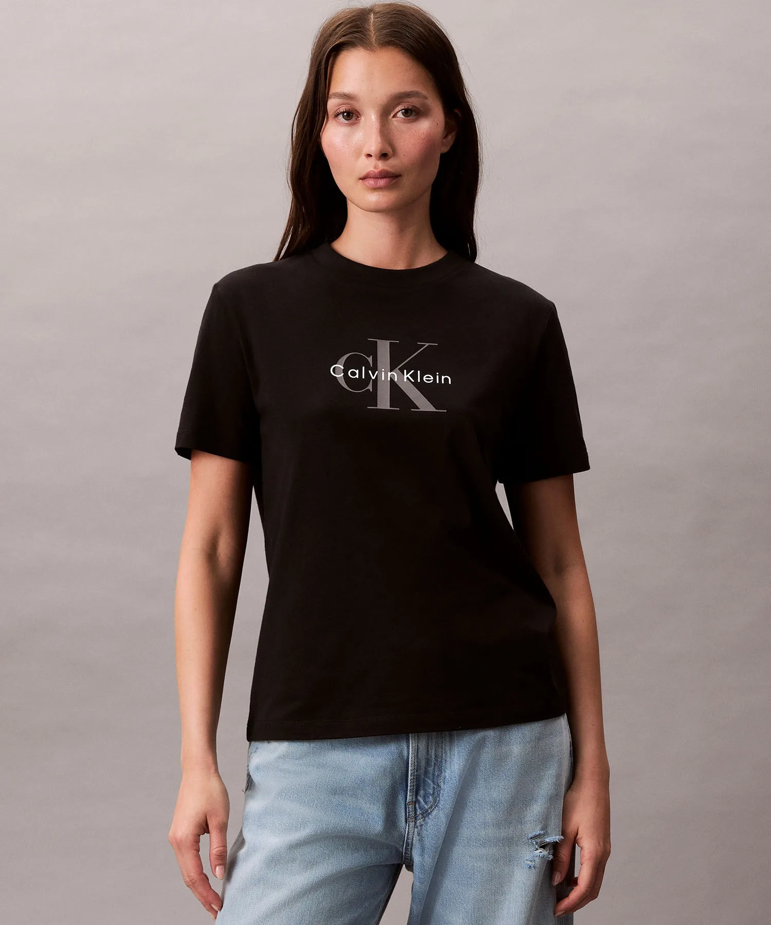 Женская футболка с монолого Calvin Klein Classic Crew Neck черная
