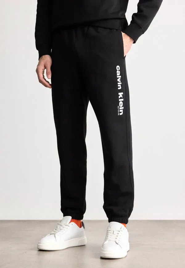Ретро-Спортивные штаны с графическим принтом Calvin Klein, Black