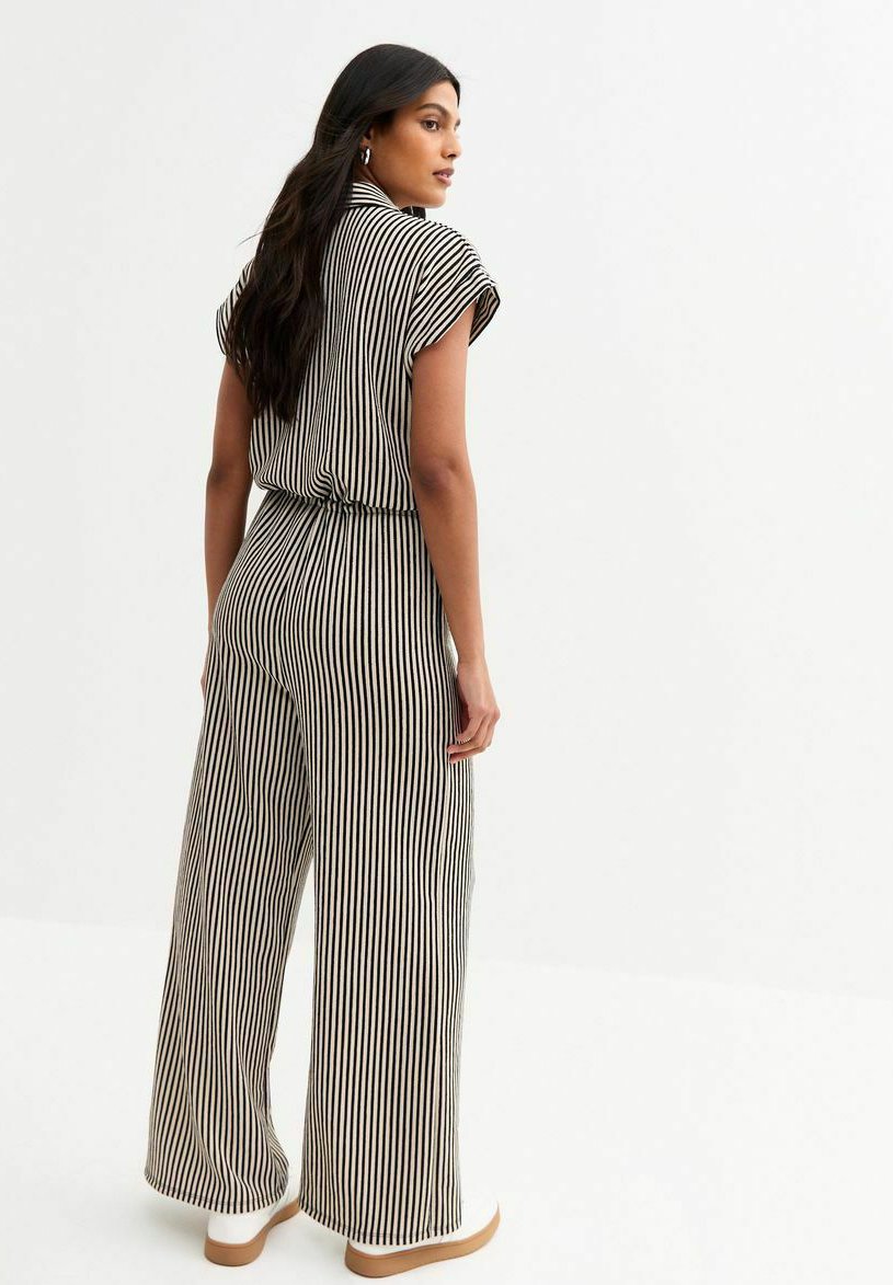 

Комбинезон STRIPED TEXTURED New Look, кремовый