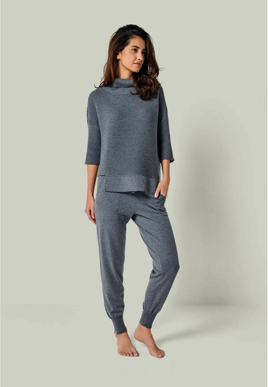 

Пижамный комплект MERINO WOLLE HAUSANZUG SET ZWEITEILER YOU LOOK PERFECT, антрацит