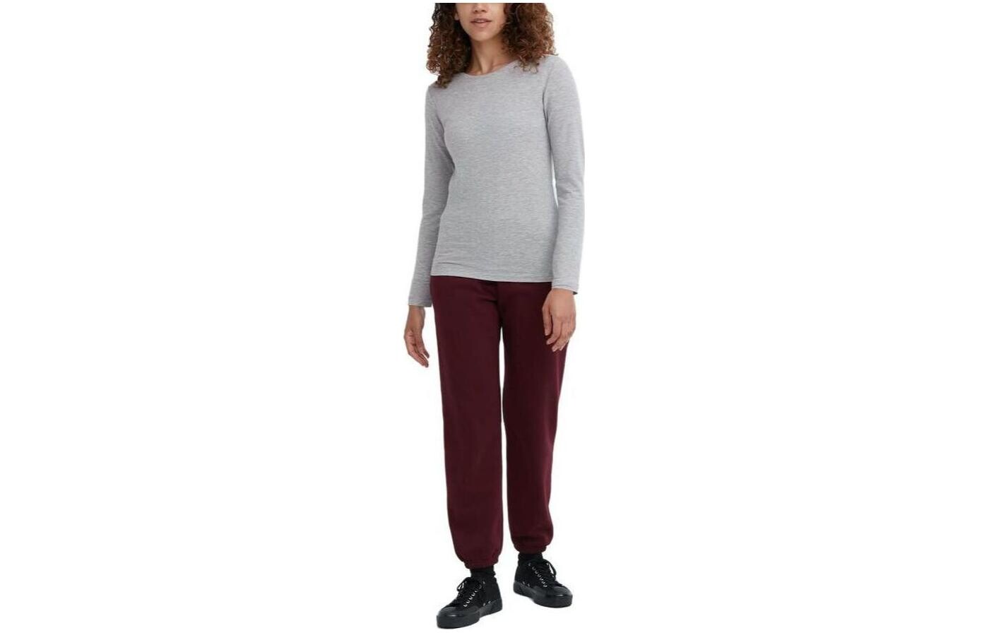 

Футболка женская серая Uniqlo