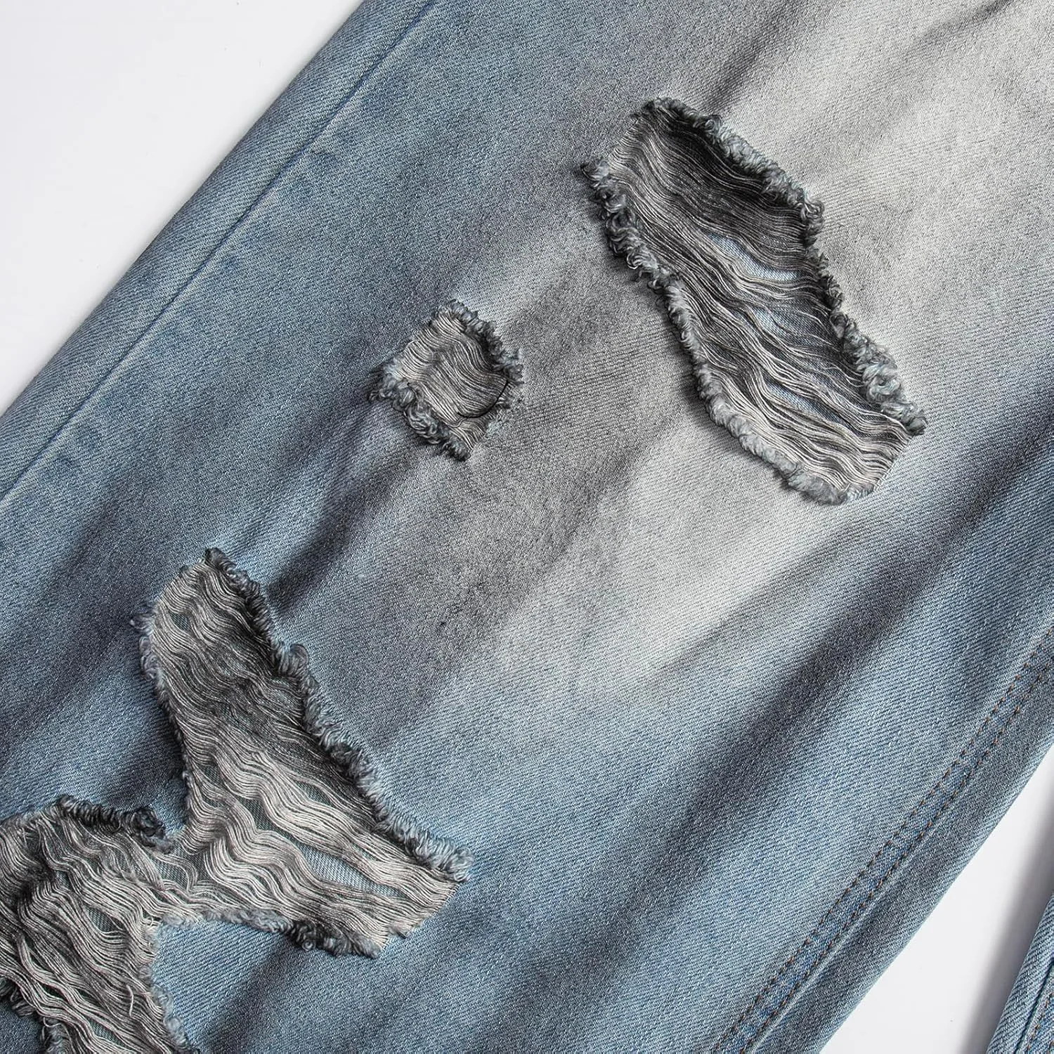 Женские джинсы High-Waisted Distressed Wide-Leg с потертостями и рваными деталями — фото 4