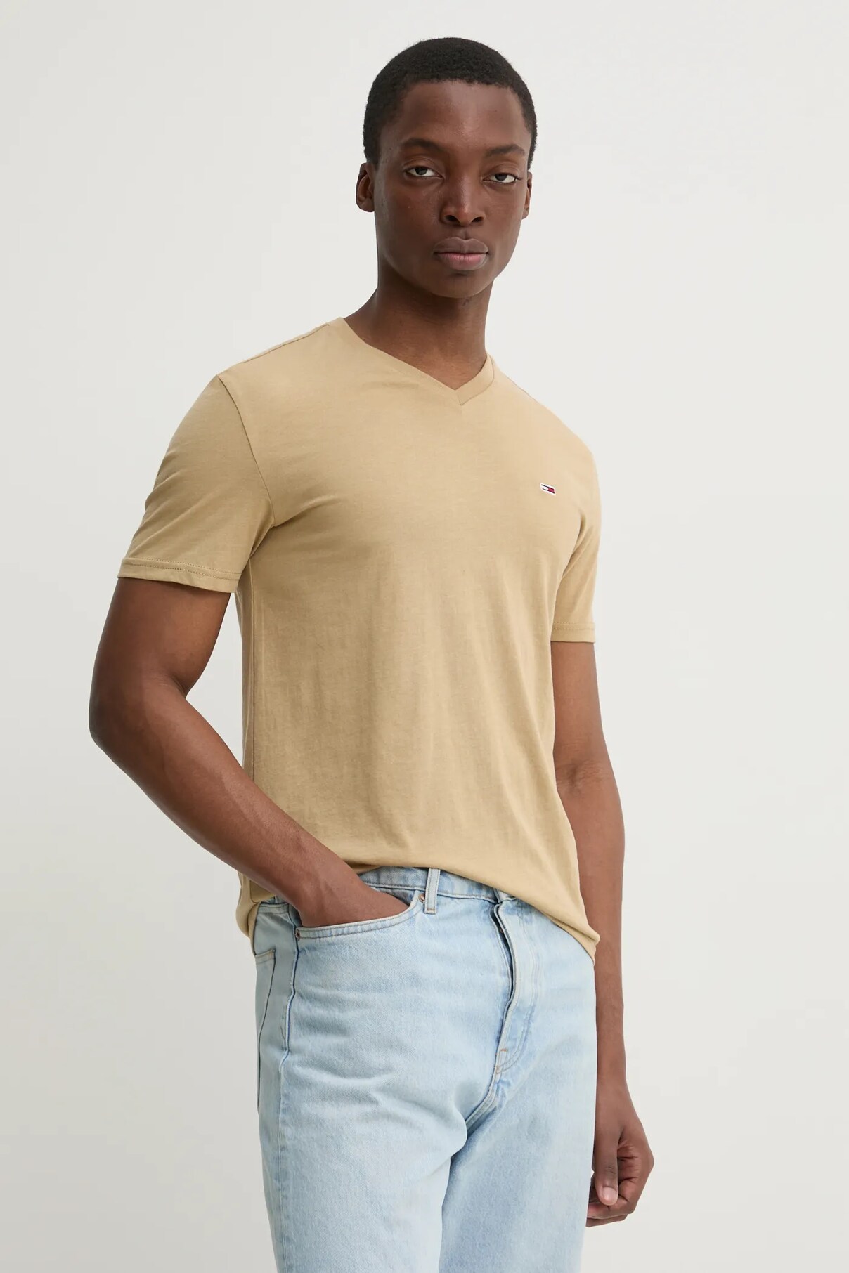 

Футболка Tommy Jeans, зеленый