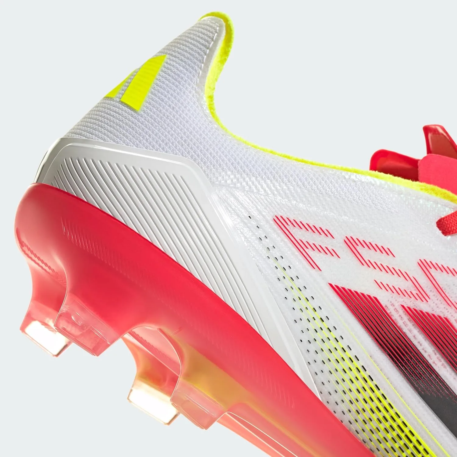Женские кроссовки Adidas Unisex F50 Pro, ботинки — фото 4