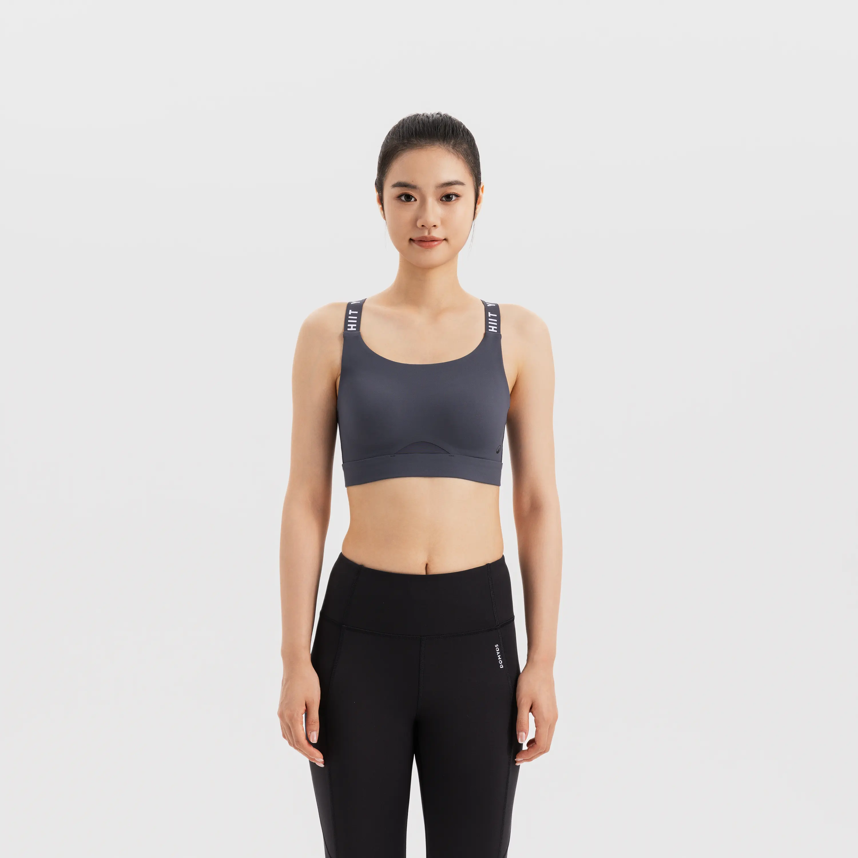 

Женское спортивное бра средней поддержки Domyos с чашками для дыхания