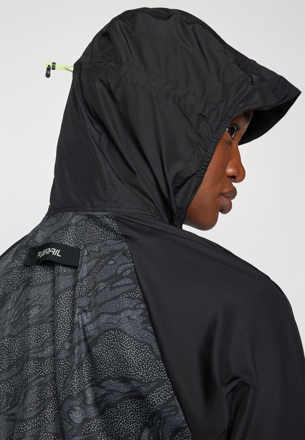 

Ветровка FUJITRAIL PACKABLE ASICS, черный