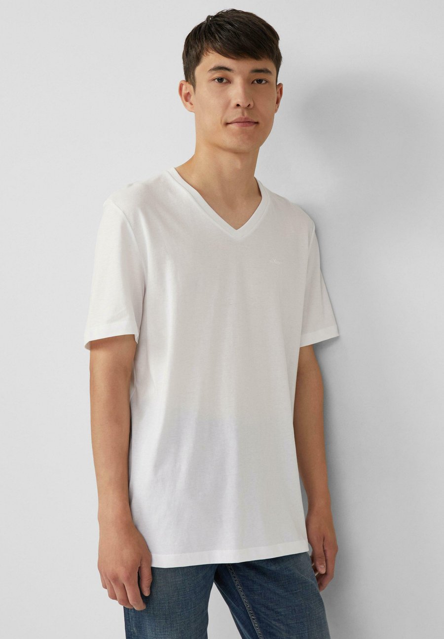 

Футболка s.Oliver MIT V AUSSCHNITT UND LOGO, Weiß/White