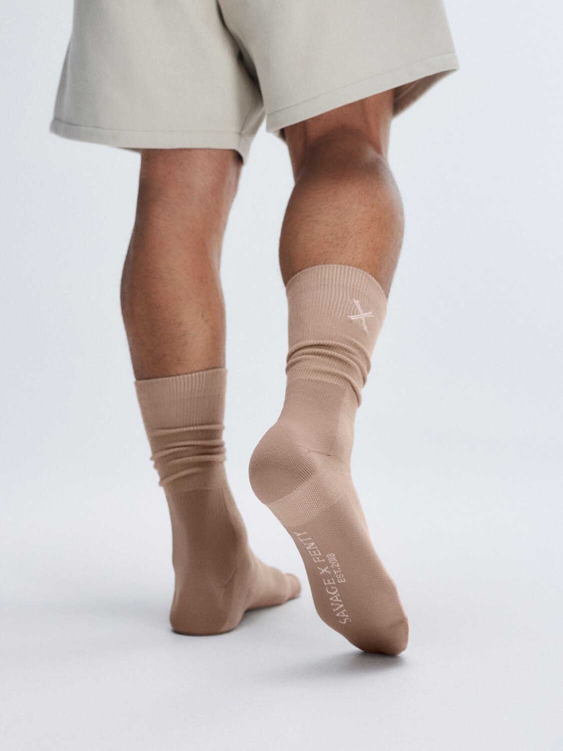 

Носки Savage X Fenty Lounge Crew, цвет Hush Beige