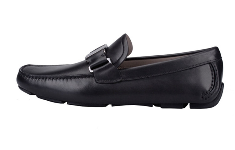 

Ferragamo Женская повседневная обувь Vara