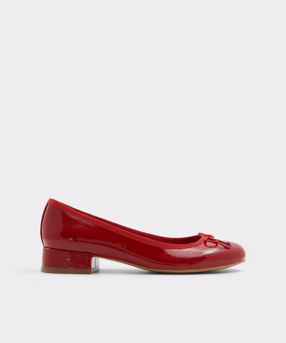 

Женские кожаные балетки с круглым носком Aldo, красный